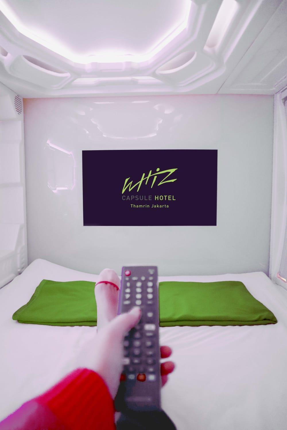 Whiz Capsule Hotel Thamrin Yakarta Exterior foto